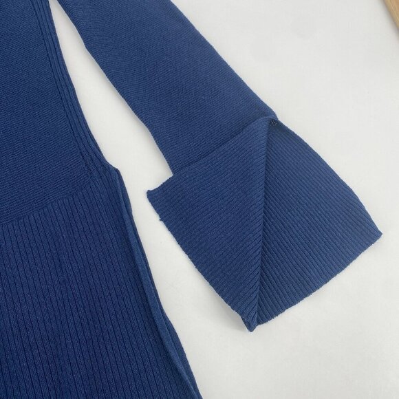 Free People Side Slit Bell Sleeve Tunic Top Size XS Blue Knit Rayon Boho - Picture 12 of 12